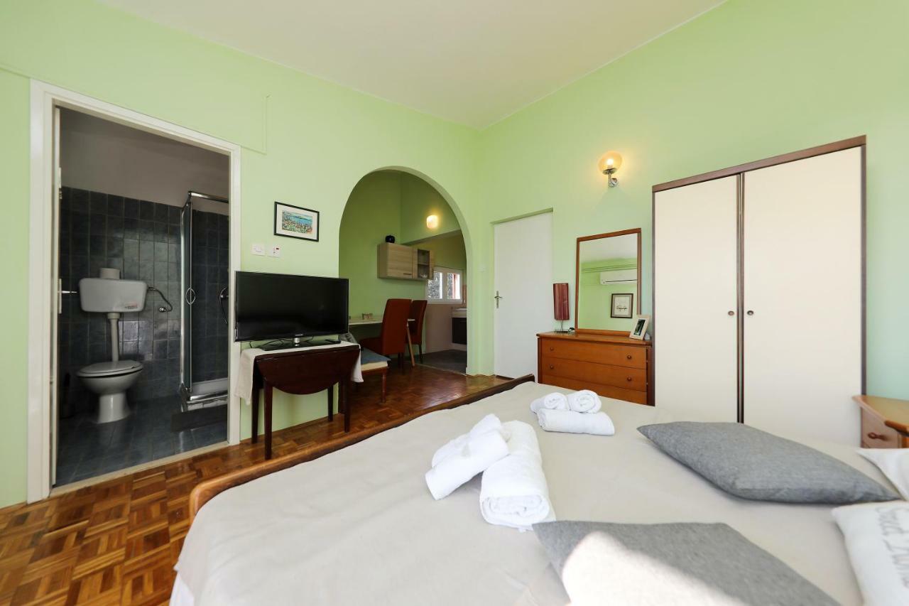 Villa Terracotta App 4 Starigrad Paklenica Exterior foto